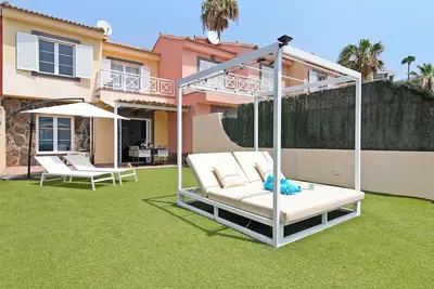 Image de Maison de vacances \"Santa Ana 23\" avec vue sur la mer, piscine partagée et Wi-Fi