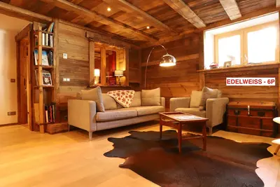 Image de Chalet Luxe Et Charme, 4* Bella Alpina, 6/8p, 75m2, 200 ans