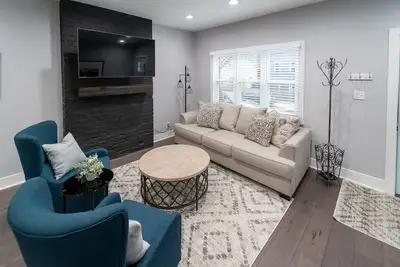 Image de Clean and comfortable 3br home in the South Side neighborhood