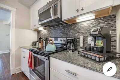 Image de #301  Best location in the Heart of Dalmar Loop