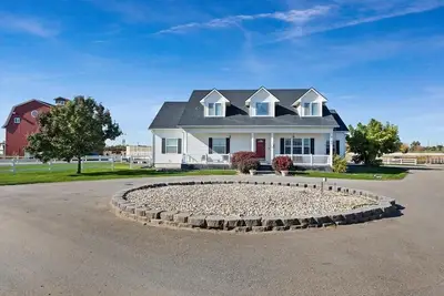 Image de Large Property with Hot Tubs and Swimming Pool