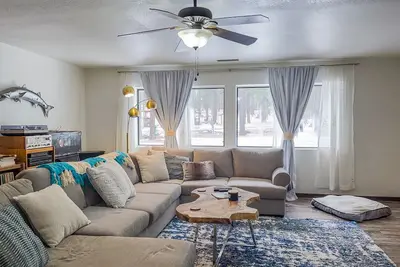 Image de Spacious, Dog Friendly, Rural, Hot Tub & Cable