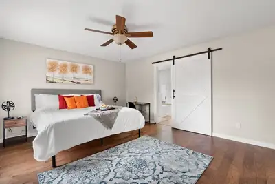 Image de Dallas: Close to downtown, Zoo, Fairpark, Arboretum, White Rock Lake