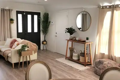 Image de Gated Mountain Villa with Private Garage and King Bed