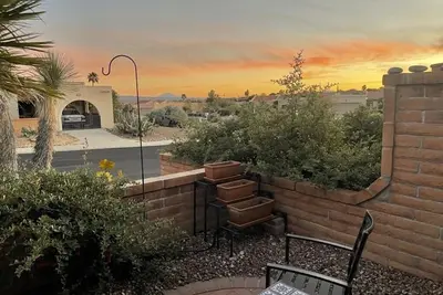 Image de Beautiful townhouse in a quiet neighborhood.