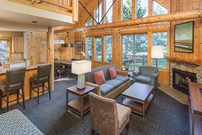 Image de 3 Bedroom Chalet w/Hot Tub (Tons of Amenities)