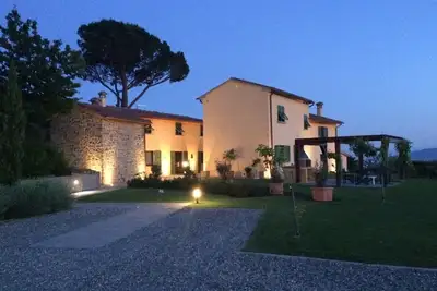 Image de Farfalla di Toscana:  privacy, pool, amazing views