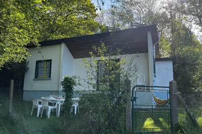 Image de Chalet au bord de l'étang de Moutiers calme verdure 4 personnes