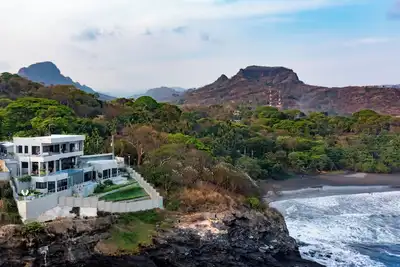 Casa en Playa Privada con espectaculares vistas al Mar