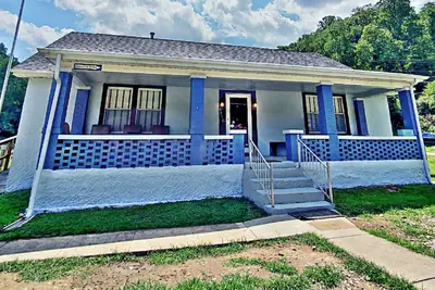 Image de Cozy & Convenient - 20 Minutes to Charleston Wv