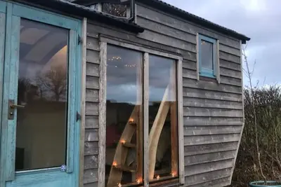 Image de Secluded Shepherds Hut, with a view and hot tub