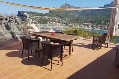 Image de Appartement avec piscine et terrasse avec vue imprenable.