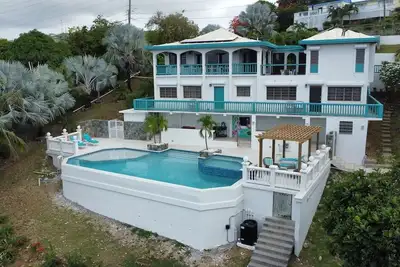 Image de Azula Vista Usvi - your Fortress of Solitude Villa