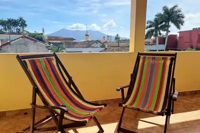 Image de 3 Br Colonial Downtown With Private Pool, King Beds, A/C