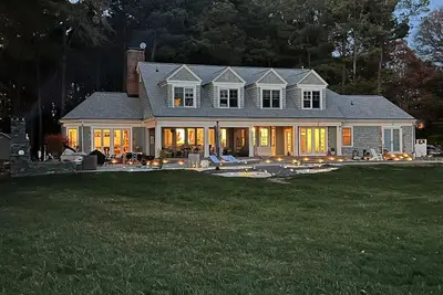 Image de Beautiful Large 3 Bdrm Luxury suites with outdoor pool & spa, close walk to town