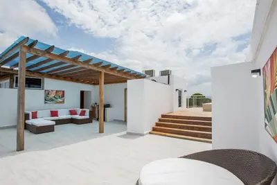 Image de Penthouse de luxe avec un incroyable jacuzzi privé