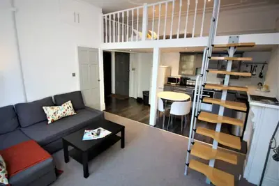 Image de Well appointed Garden Condo in Kensington Olympia