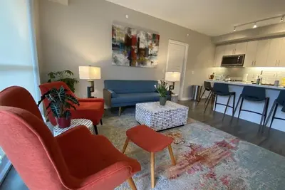 Image de Stylish getaway condo, resort living