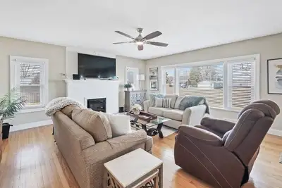 Image de Spacious 2/1 w/large yard only 20 min to Stl Arch