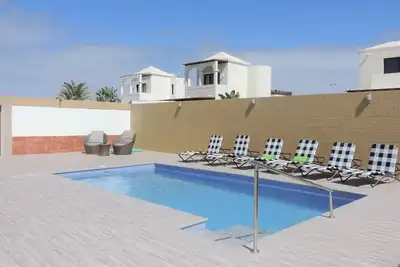 Image de Villa Medina 14 A Sky Channels +Private Heated Pool+Privacy+Internet+Relax Villa