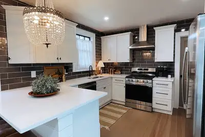 Image de Cozy Charleston Getaway• Near Downtown & Airport