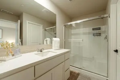 Image de New & Stylish 3 Bedroom Home in Quiet Neighborhood