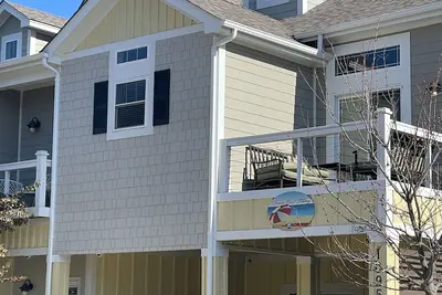 Image de Relaxation is the Doctor's Orders, Corolla