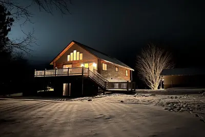 Image de Cozy U. P. North Log Cabin: Off Trail 419, Mins to Pictured Rocks!