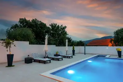 Image de Villa StellaVita (V9581-K1) - Lozovac