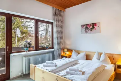 Appartement de vacances \"Haus Excelsior Top 5\" avec vue sur les montagnes, balcon et Wi-Fi.