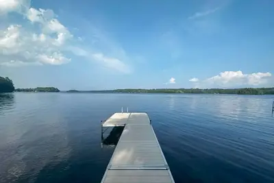 Image de Stunning waterfront home with beach frontage & dock, & fast WiFi