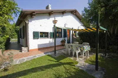 Image de Sea Air - Apartment in villa 10 min from the sea private garden, pool