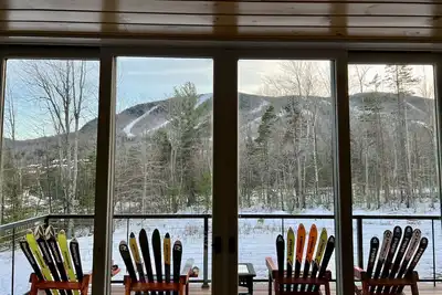 Image de 12 Bed, 6 Bath, 20 Guests Steps from Sunday River w/ Hot Tub & Game Room