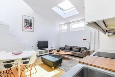 atico de diseño en anton martin de alquiler temporal