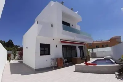 Image de Modern 3 Bedroom Villa with Private Pool Mo35