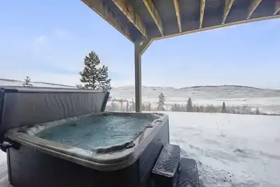 Image de Mountain townhouse w/ hot tub & pool access
