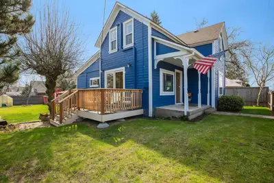 Image de Newly remodeled dog-friendly 2 bedroom wine country home in the heart of Dundee