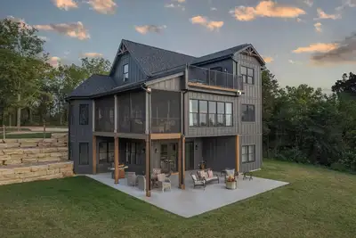 Image de Cliffside Cottage, Private Pond, 50 acres w/ Breathtaking views near Galena, Il