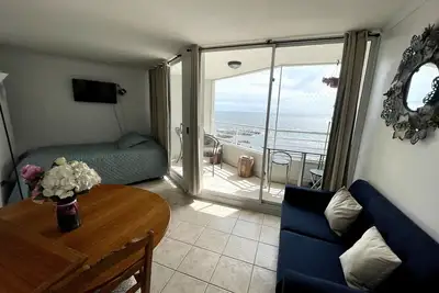 Ocean view 1st line, cozy apartment 1d1b