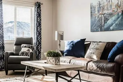 Image de Rockwell Inn 1 | 2 King Bd | Beautiful Views | Ski