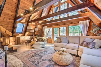 Image de Rustic LaFayette A-Frame Cabin w/ Game Room!