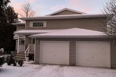 Image de Seasonal or Monthly Rental with Views of Blue Mountain (pet friendly)
