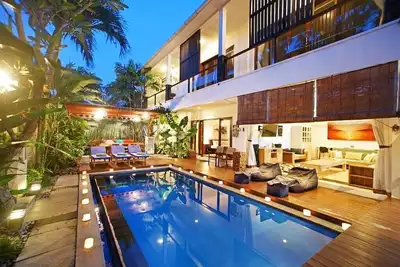 Image de Modern 5 Bedroom Villa at Central Seminyak