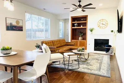 Image de Modern Pet Friendly Fresno/Clovis Area-For Families & Professionals