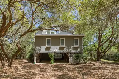 Image de 2505 - Duck Duck Goose, Oceanside with Short Walk to Beach, Community Pool, Open and Airy Living.