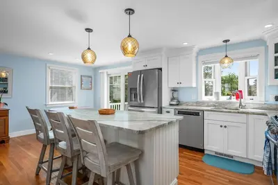 Image de Spacious Seaside Home with Spectacular Views of Cape Cod Bay