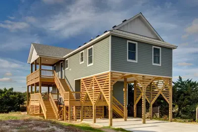 Image de Novice 4brm/3Bath house on the canal/sound access close to the beach