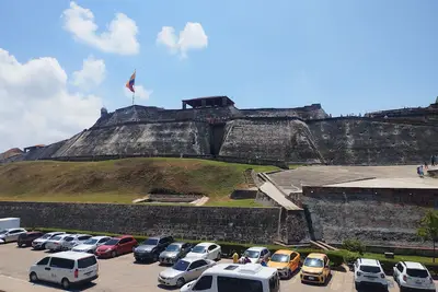 Image de Comfortable apartment, tourist and commercial area, easy transportation.