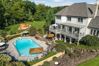 Image de 5 Star Family Hershey Retreat Pool Hot tub Theater