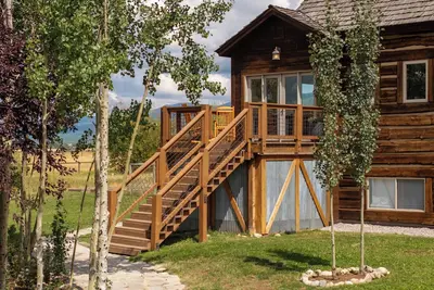 Image de Teton Escape on 10 Acres, sauna and swim spa with panoramic views!